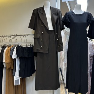 INS 套装2024韩版廓形宽松休闲西装女高级设计感小众半身裙两件套