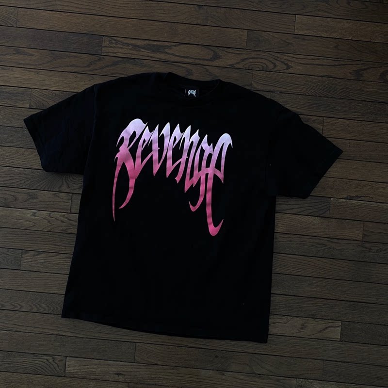 【现货】revenge valentines script logo tee 渐变色短袖 t恤