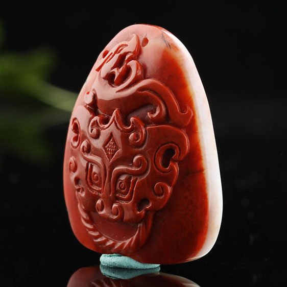 南红玛瑙★俏色霸气椒图挂坠㊣6222 22.28g