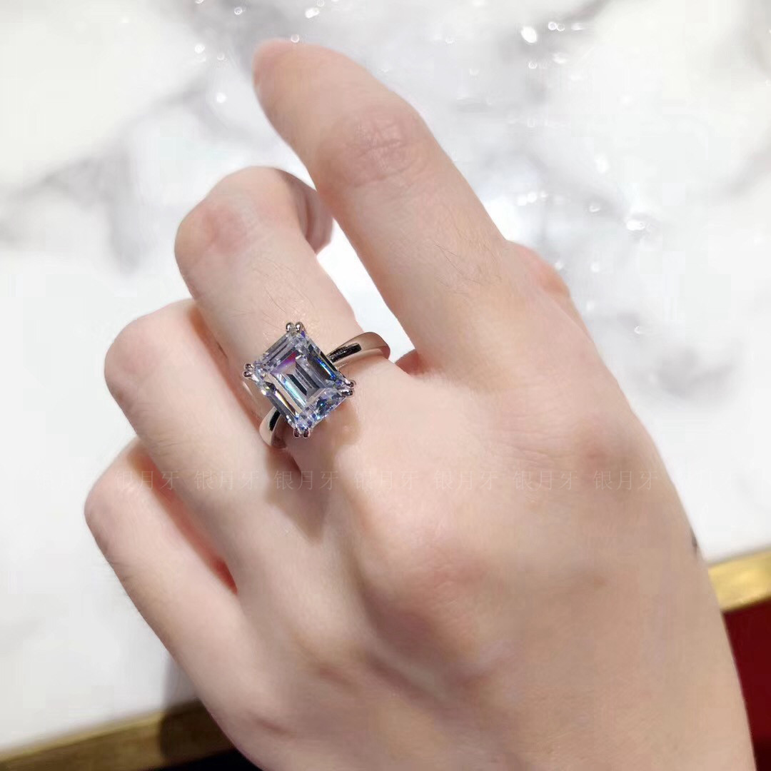 银月牙的优惠券大全—简约大方蜜镶旋转环圈spiral回旋戒指男女情侣款