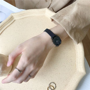 女生森系手表方形复古学生韩版简约细带小巧精致气质休闲小表盘皮