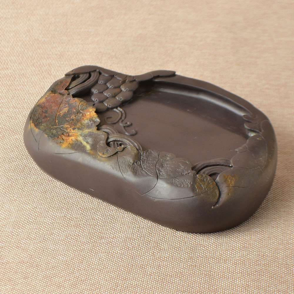 端砚大师陈金明工作室作品 坑仔岩《提子》砚