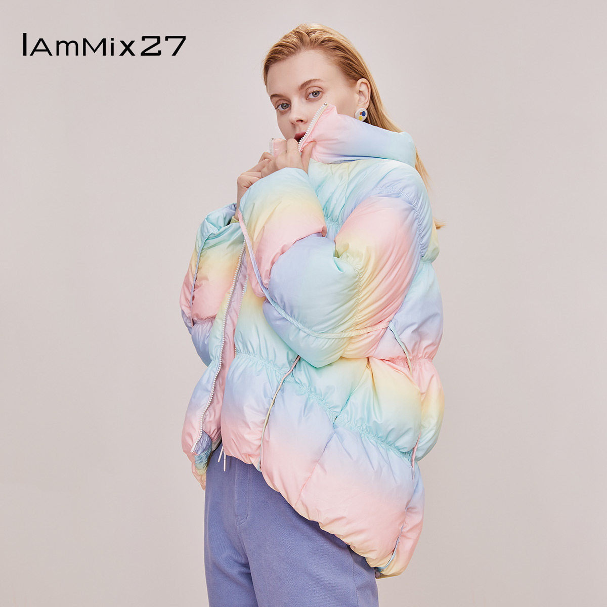iammix27立领羽绒服女士冬季时尚彩虹色宽松保暖90绒羽绒外套女厚