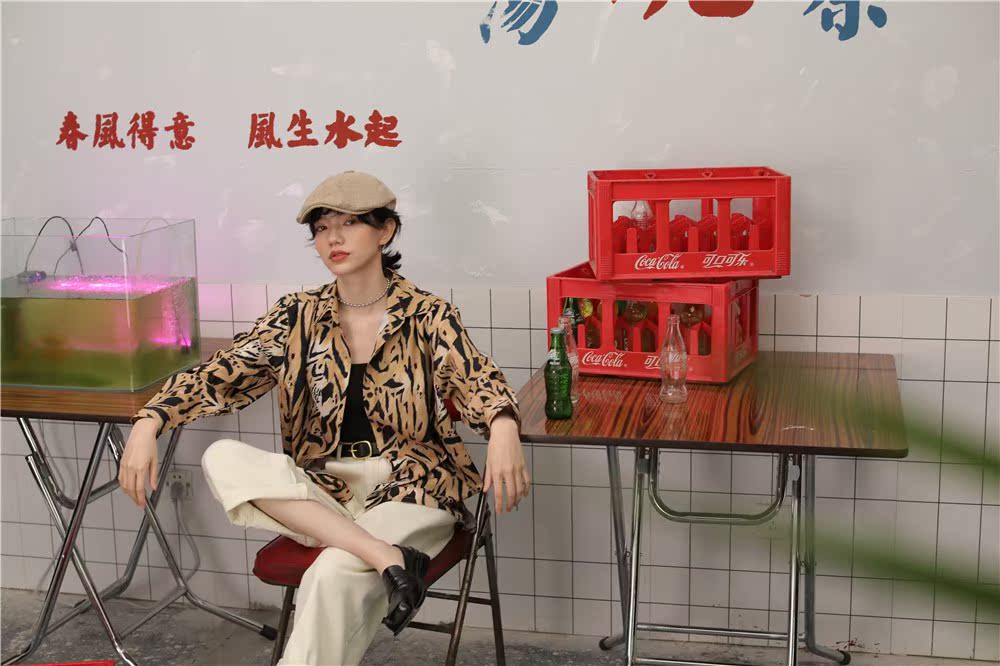 限量!2020秋冬复古时髦虎纹印花宽松百搭休闲长袖花衬衫在类目 模玩/动漫/周边/cos/桌游, Cosplay服饰/道具/服务, Cosplay女装中 - 来自Buy2taobao.com提供专业的淘宝代购服务
