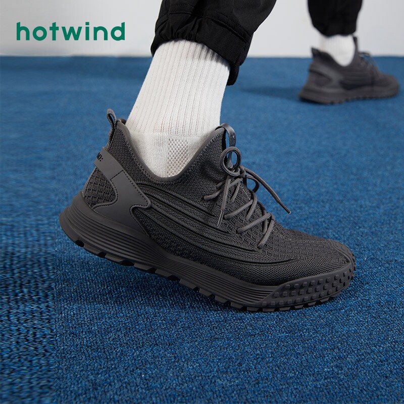 hotwind/热风男鞋2021年冬季新款圆头系带休闲鞋厚底运动休闲鞋