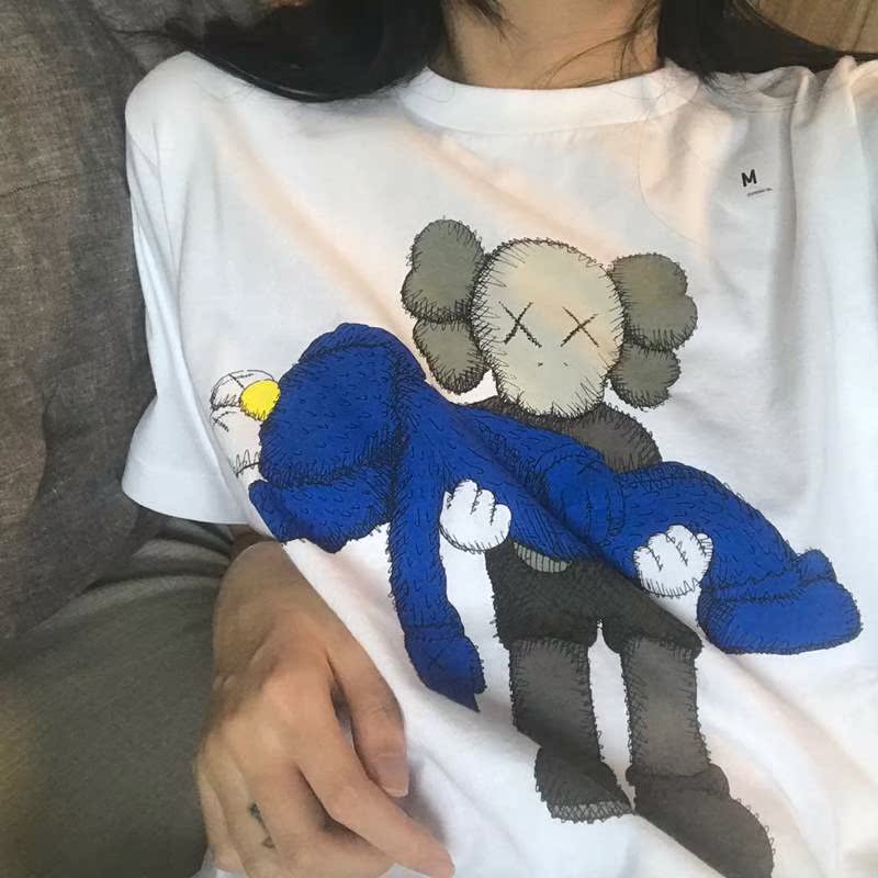 【新品限量】 x Kaws 情侶男女裝第三彈芝麻街玩偶款短袖T恤在類目 女裝/女士精品, T恤中 - 來自Buy2taobao.com提供專業的淘寶代購服務