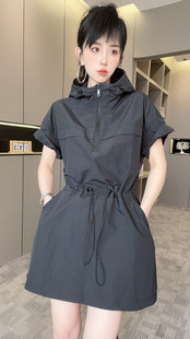 RR fashion 短袖连衣裙女2024夏季新款纯色连帽半拉链抽绳裙子