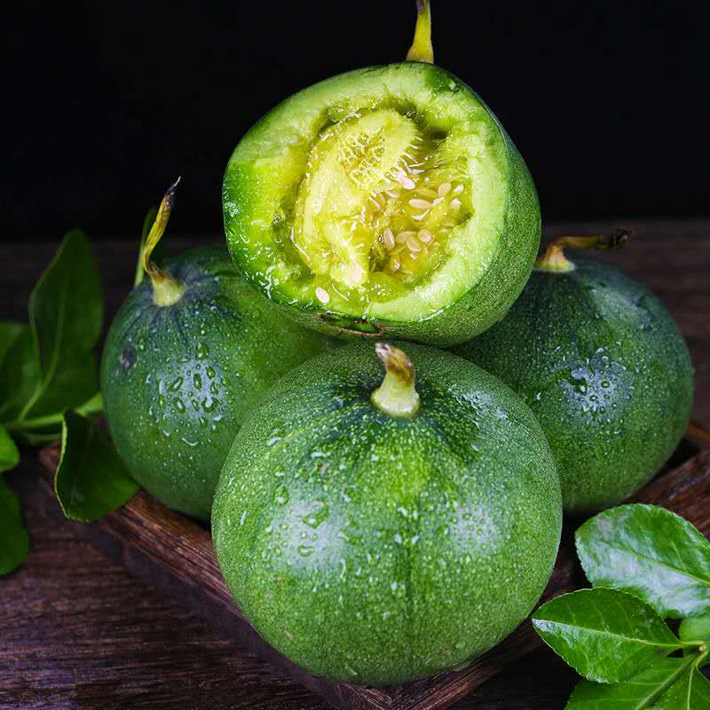 甜瓜绿宝当季孕妇香瓜蜜甜新鲜绿宝石甜瓜水果现发5斤新鲜包邮