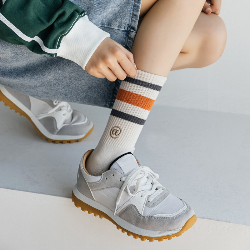 耐克袜子女运动长袜高筒的相关内容 | 耐克袜子女运动长袜高筒如何