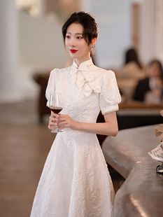新中式改良旗袍连衣裙女2024夏季新款白色年轻款高级感中长款裙子