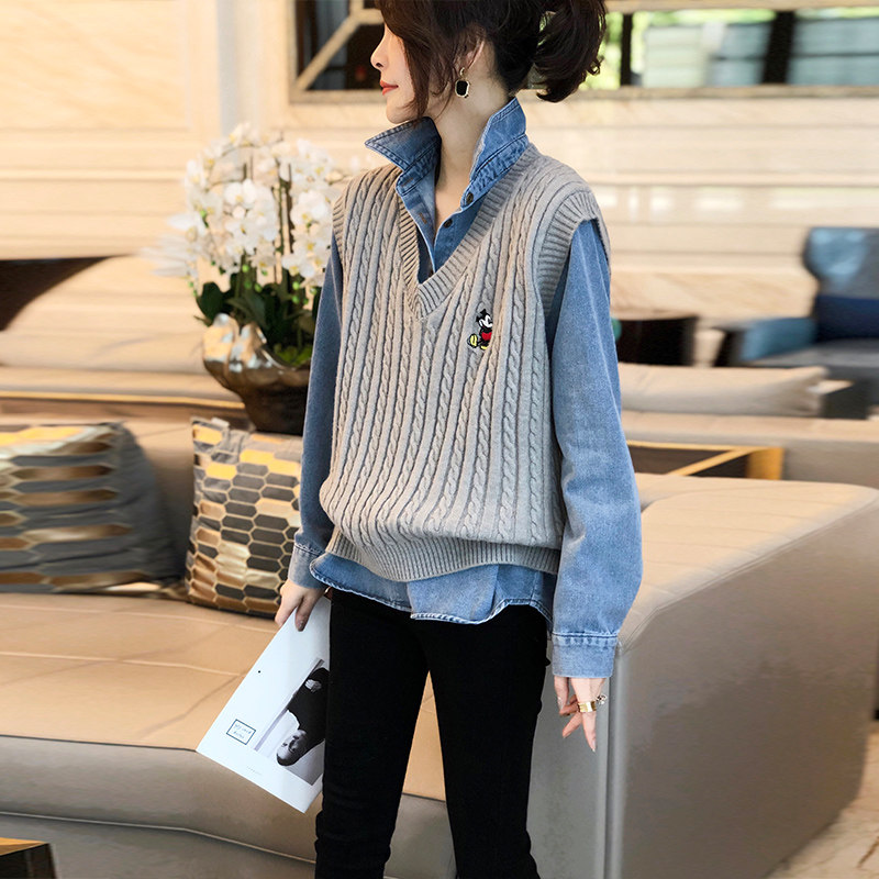 灰色针织马甲牛仔衬衫套装女宽松时尚两件套春装2022年新款欧洲站