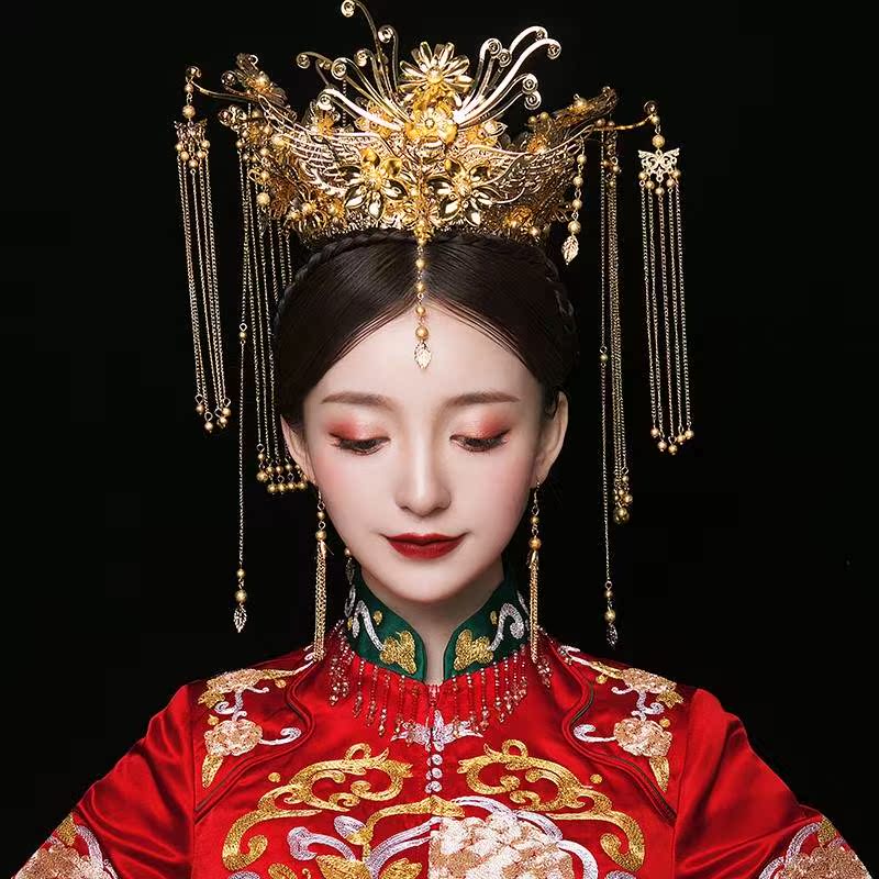 禾服头饰凤冠大气皇冠网红同款汉服一套秀禾服简单大方新娘凤冠结