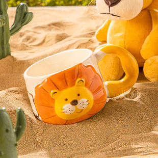 可爱狮子马克杯带勺陶瓷杯子女生创意家用办公室早餐咖啡水杯男生