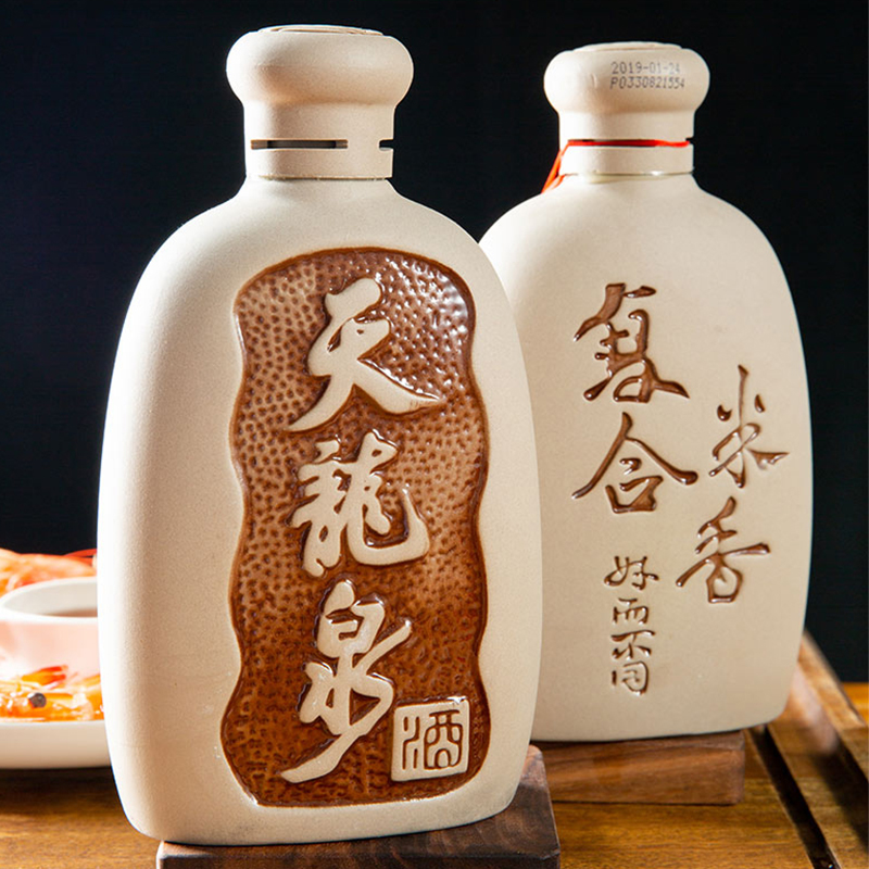 天龙泉酒30度陶瓶低度酒粮食酒白酒整箱500ml6瓶装国产酒礼盒装