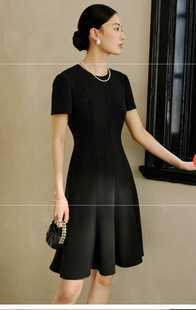 女收腰显瘦小黑裙气质夏季圆领连衣裙醋酸优雅短袖连衣裙