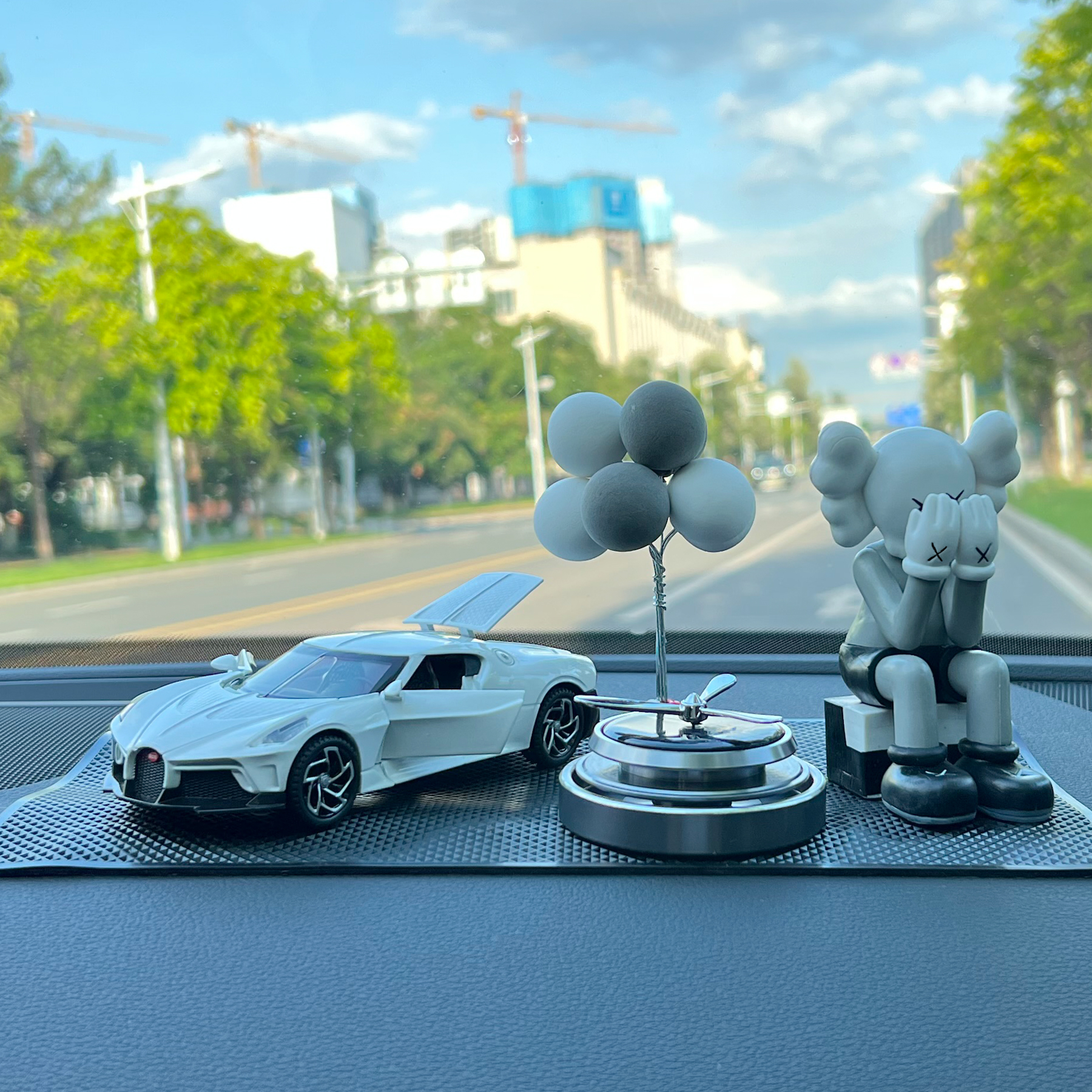 汽车中控台摆件2022网红车载摆件高级感大g车内香薰装饰品男轻奢