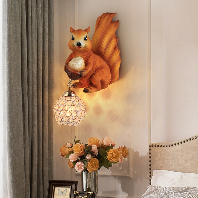 美式客厅卧室儿童房床头可爱松鼠壁灯欧式动物楼梯过道玄关创意灯