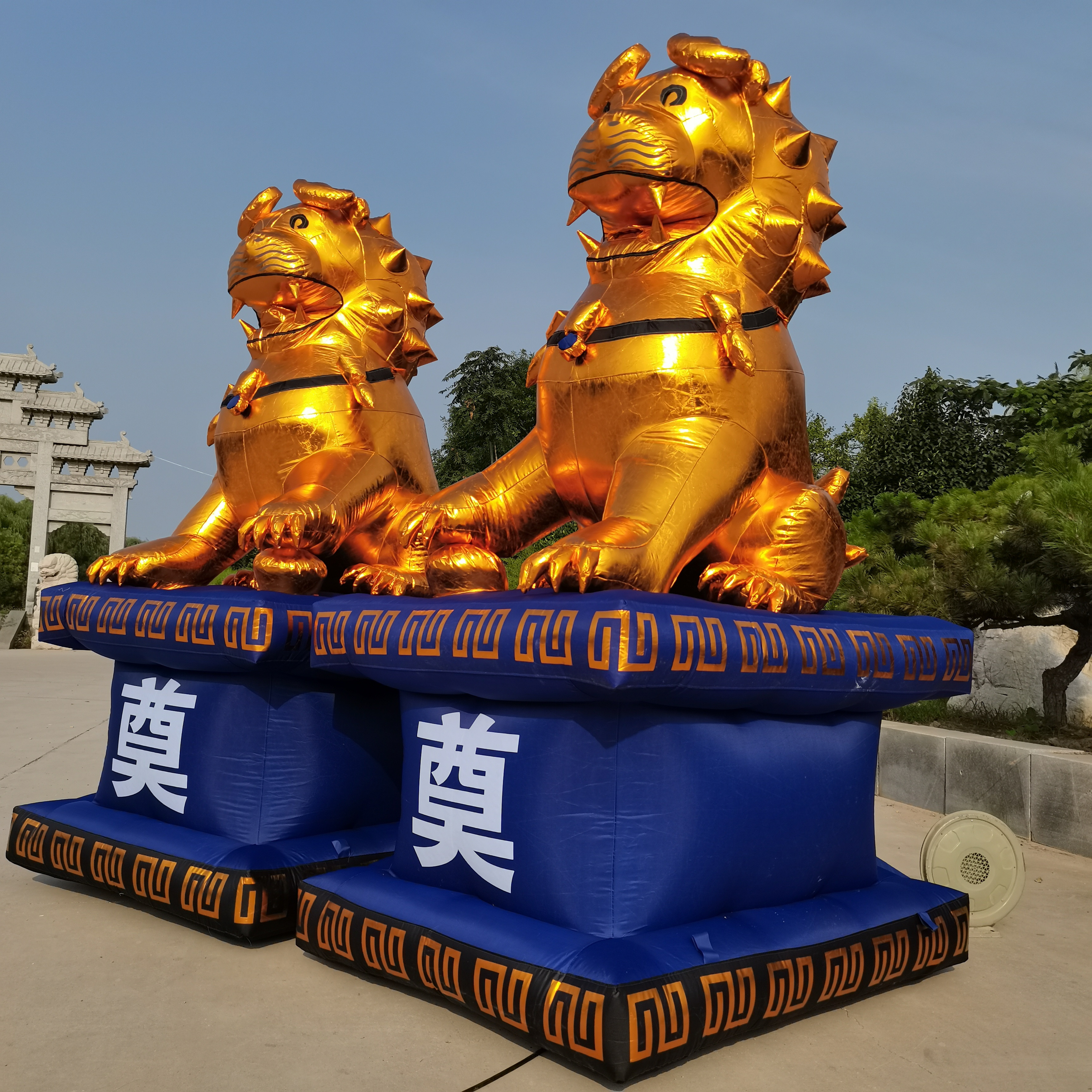 白事金狮拱门充气丧狮蓝色金狮子气模灯笼双鹤丧殡葬门厅优质布料