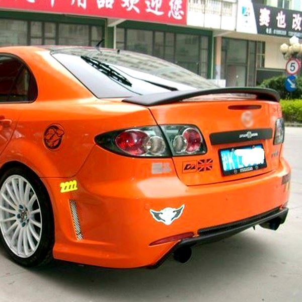 马六轿跑尾翼