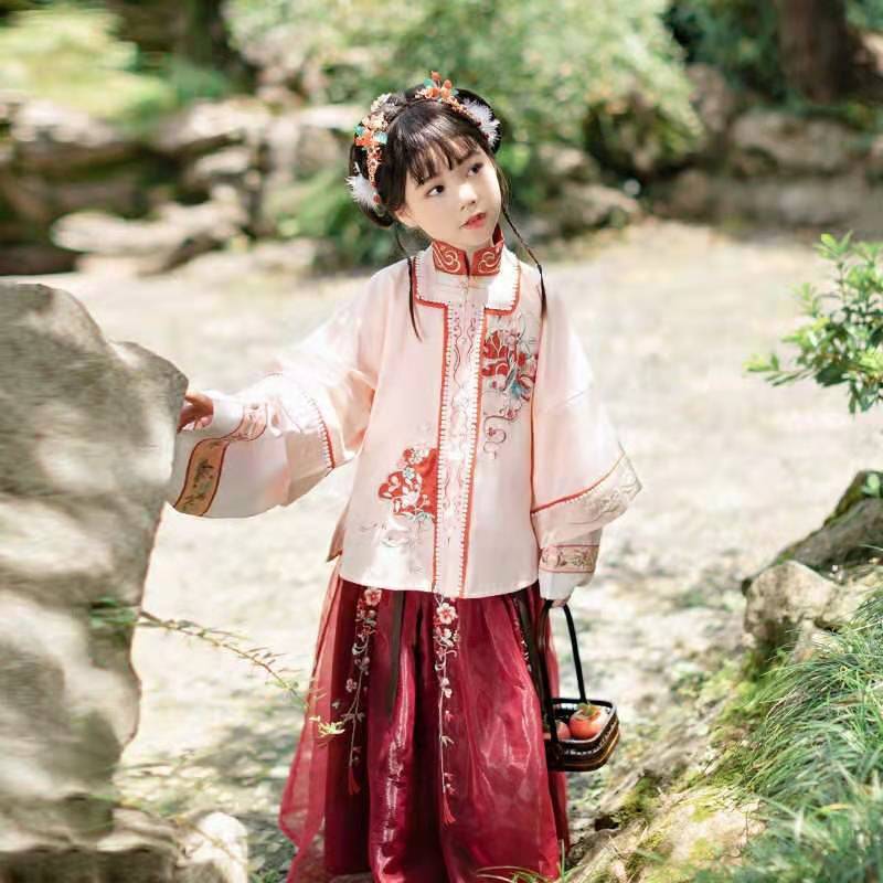 (今日10折)儿童汉服小红缨明制套装改良古风女童装方领刺绣三件套拜年