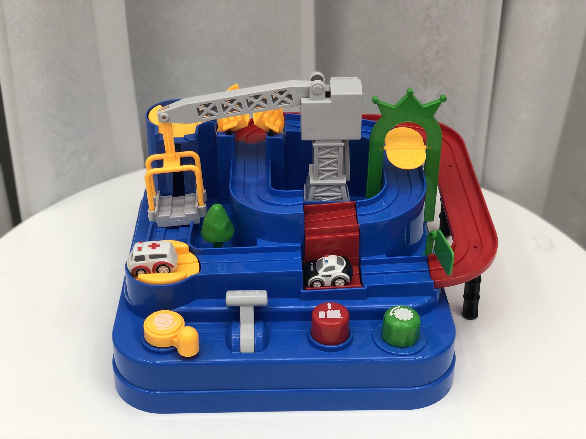 小号汽车闯关大冒险惯性滑行轨道儿童遥控玩具车