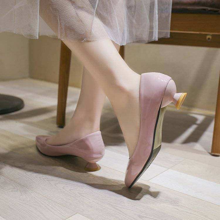 红色婚鞋尖头鞋低跟高跟鞋漆皮防滑黑色工作鞋女