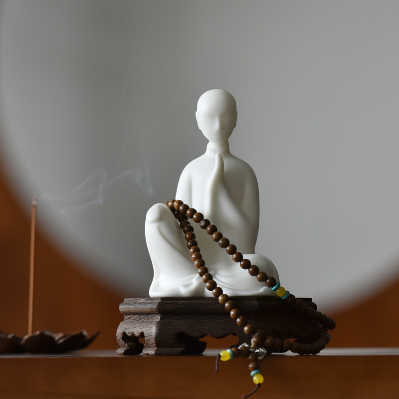 陶瓷创意无相佛小僧摆件家居玄关新中式禅意人物德化白瓷工艺礼品