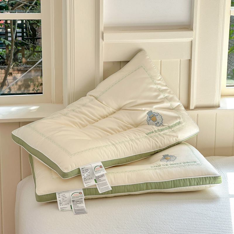 羊绒蛋白护颈枕芯枕头家用一对不塌陷不变形单个装48cmx74cm低枕