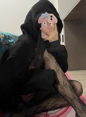 渔网袜辣妹