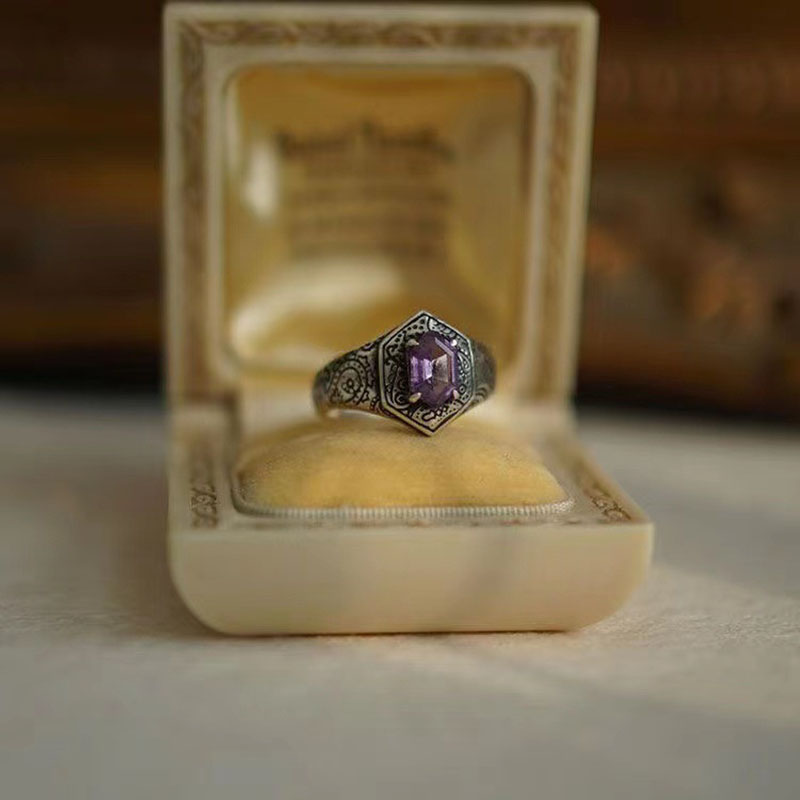 S925银镶嵌菱形紫水晶戒指女个性