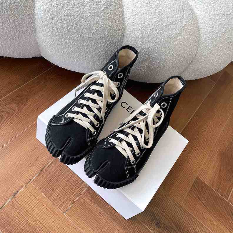 mm6分趾鞋高帮男女同款猪蹄鞋2021秋冬新款齿轮底tabi分趾帆布鞋