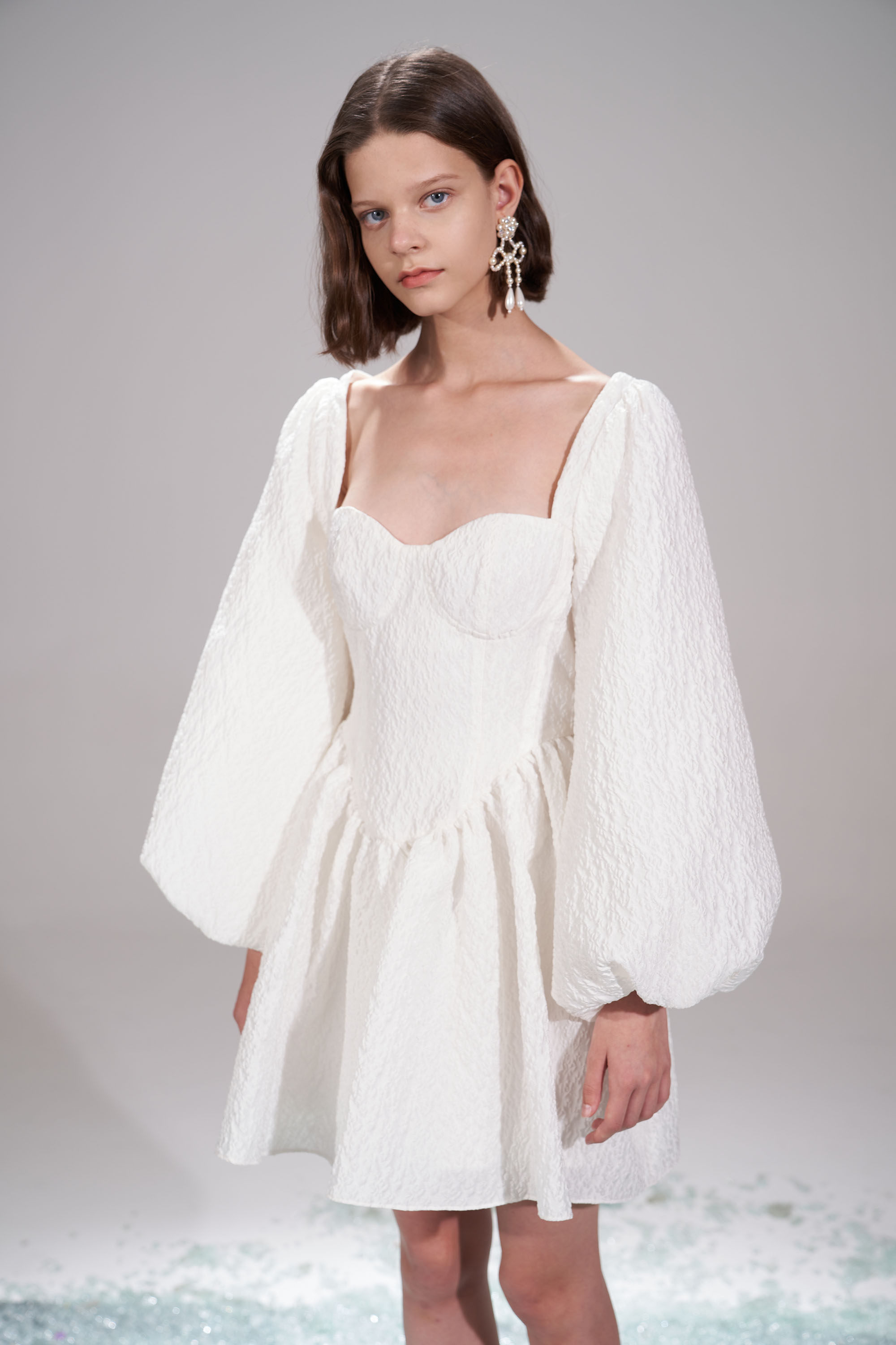 ester hsu白色宫廷袖抹胸连衣裙