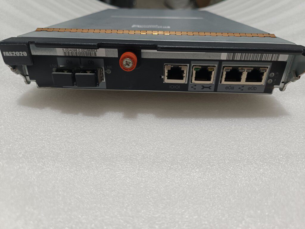 ibm n3300 netapp fas2020 存储控制器 111-00237 110-00049 现货