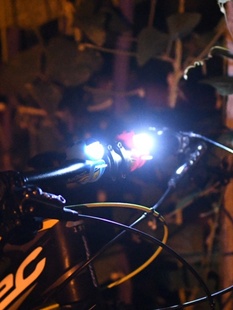 儿童小孩男童单车自行车灯夜骑夜行小灯照明上的前灯男孩通用夜灯