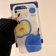 韩系可爱蓝苹果小熊适用苹果iPhone16ProMax手机壳15新款14高级感13小众14promax女款15pro硅胶16Pro创意全包