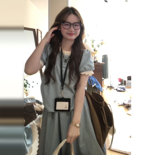 高级感蓝色连衣裙子女夏季2025新款小个子多巴胺绝美穿搭套装长裙