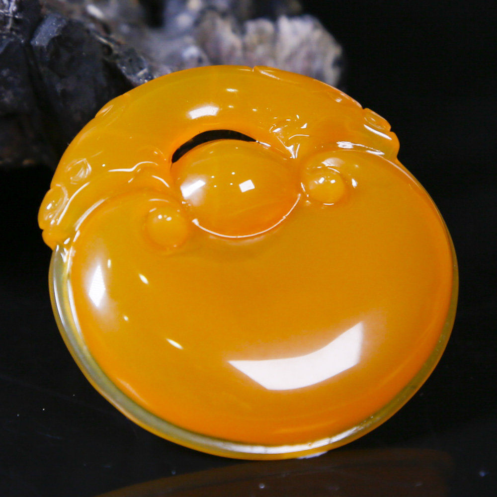 16.27g 精品鸡油黄如意挂件 黄龙玉 fz21-30