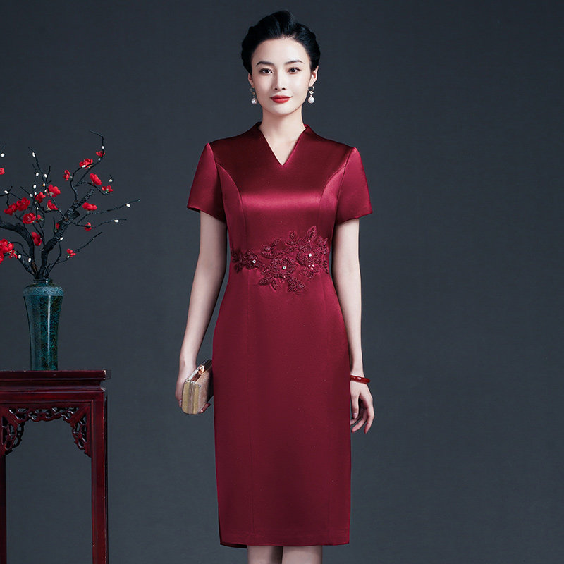 喜婆婆婚宴装丈母娘连衣裙年轻款旗袍2022年新款婚礼妈妈礼服高贵