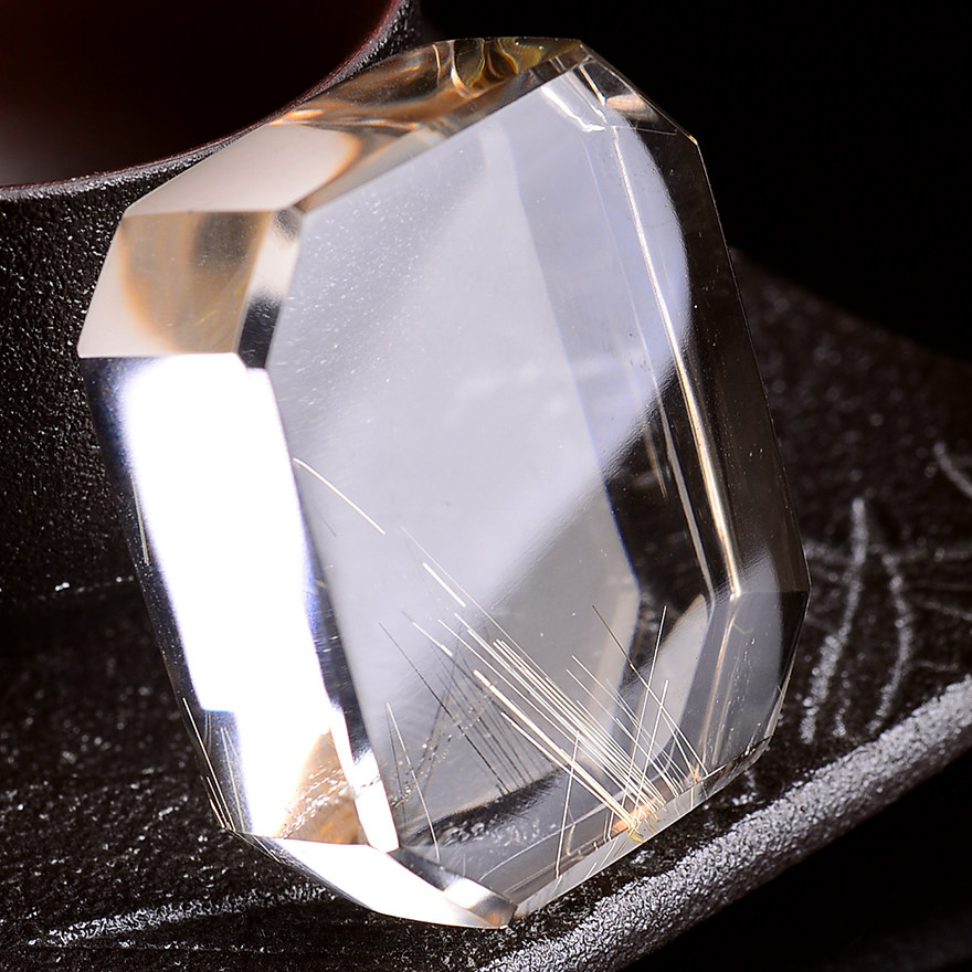 75.31g天然金发晶吊坠 晶体干净