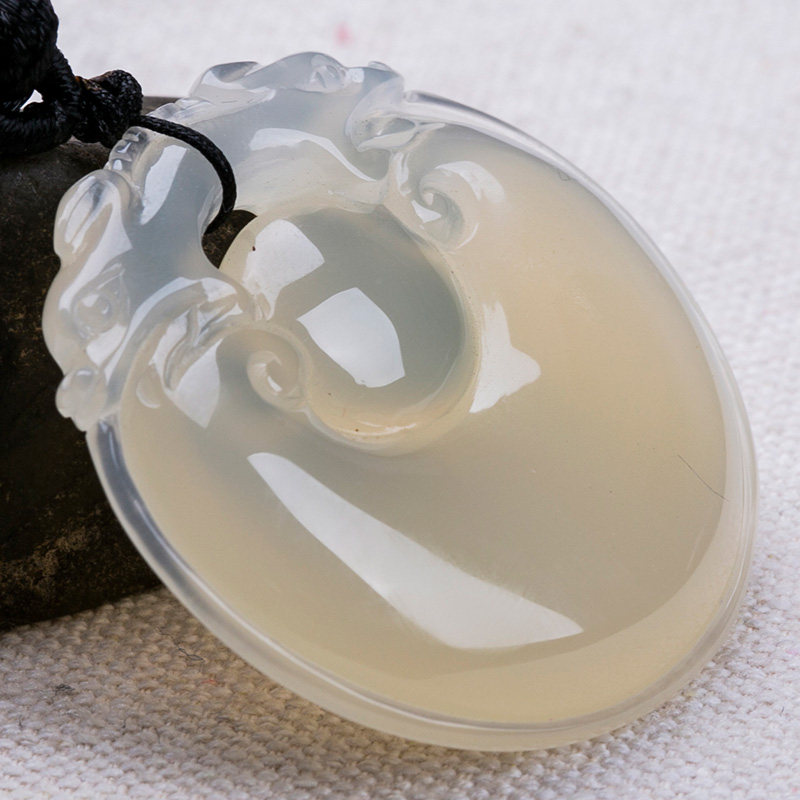 22g 云南黄龙玉冰种山料【如意】挂件送挂绳