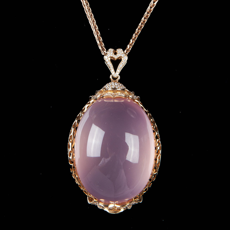 168.02克拉包镶工艺微镶钻石镶嵌芙蓉石吊坠