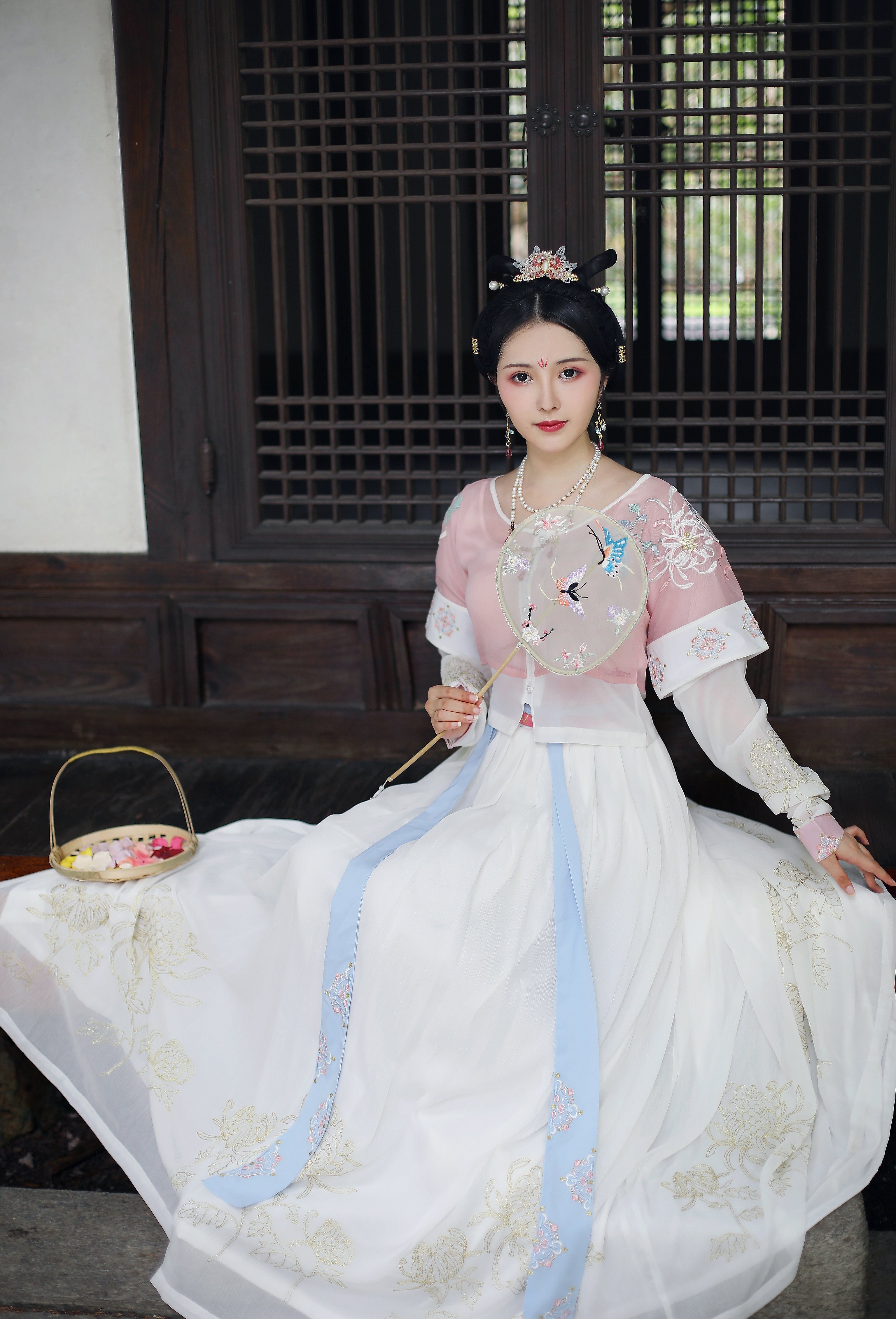 【现货】原创汉服霜华粉白款坦领半臂