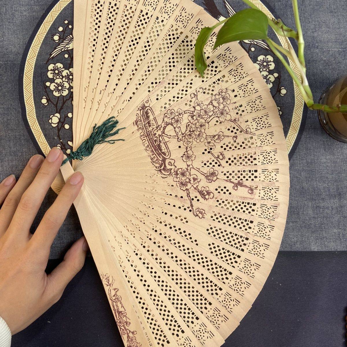 莞香系香木扇沉香木扇暗香涌动随风而入漂亮实用花