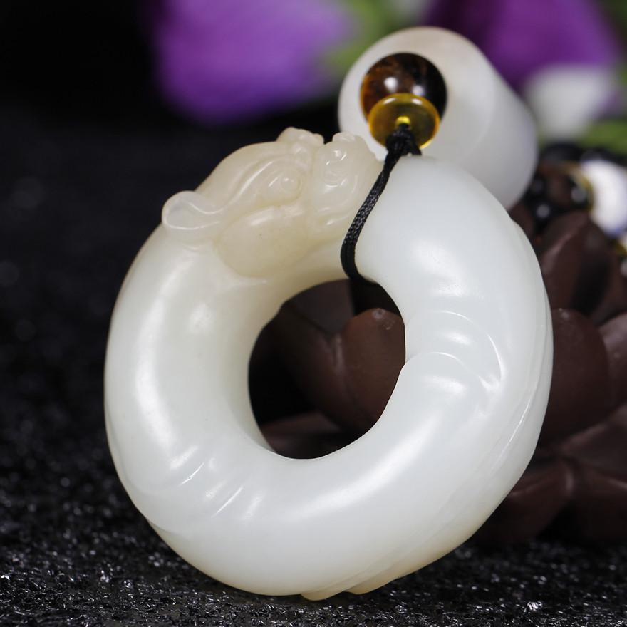 省级玉雕大师苏建云作品和田玉 羊脂玉 貔貅 把件116.831克y