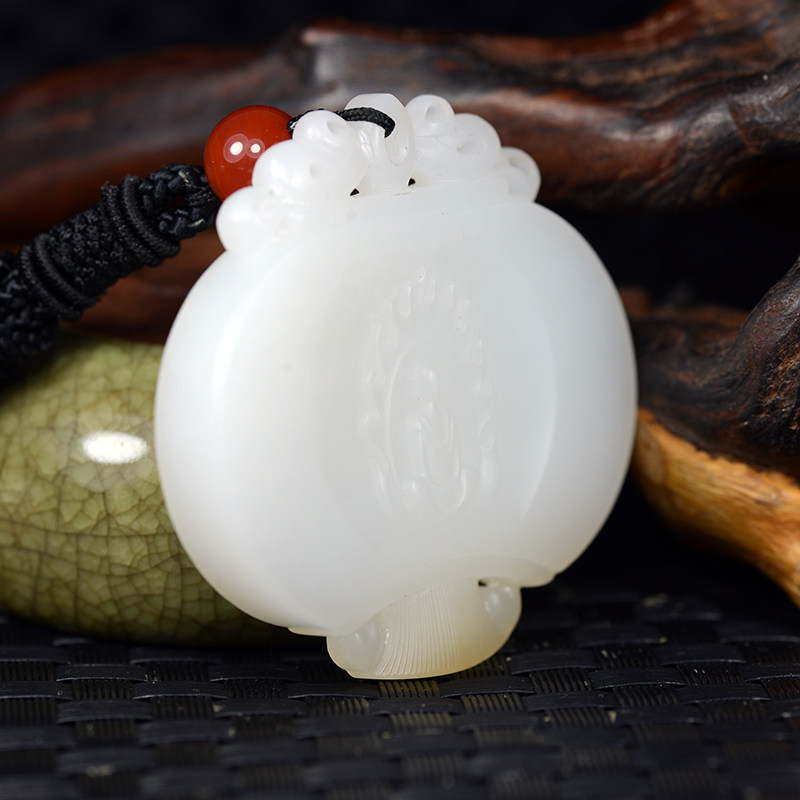 省级玉雕大师李先锋作品 和田玉 佛玉佩 55g