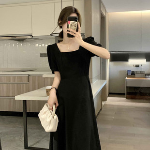 黑色连衣裙女夏2024新款法式复古方领收腰显瘦气质赫本风长款裙子