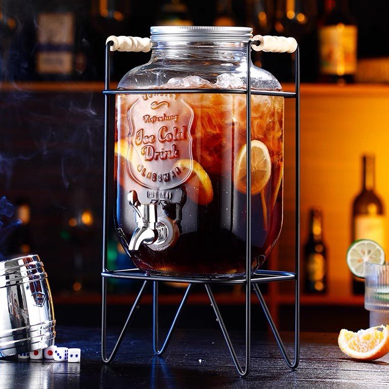 玻璃瓶带龙头果汁罐可乐桶饮料桶啤酒桶带木铁架网红甜品台饮水器
