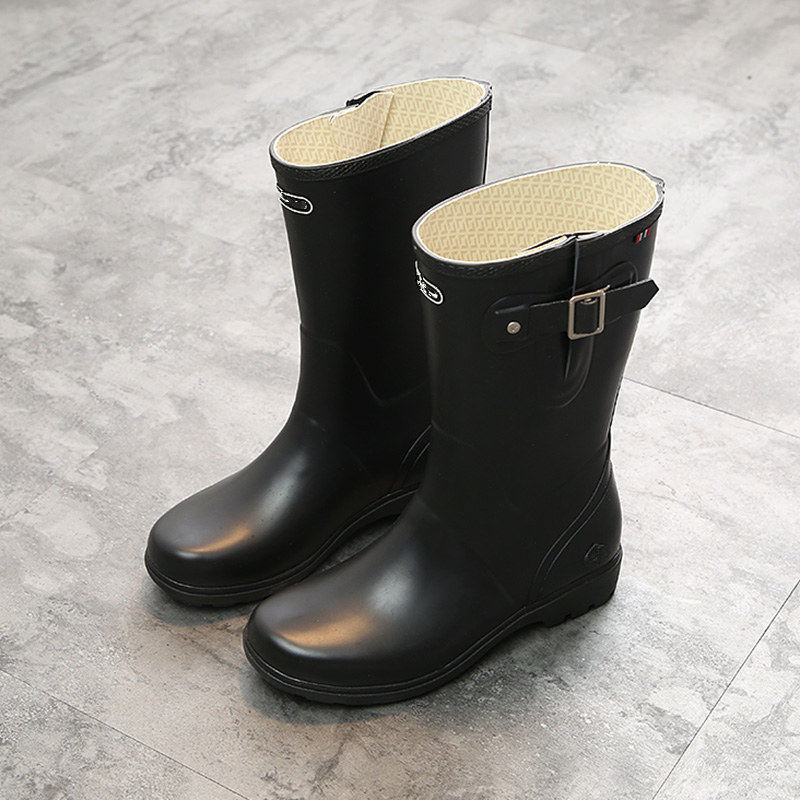 新款儿童雨靴男孩中筒纯黑色橡胶雨鞋防滑大童学生女童长筒马靴