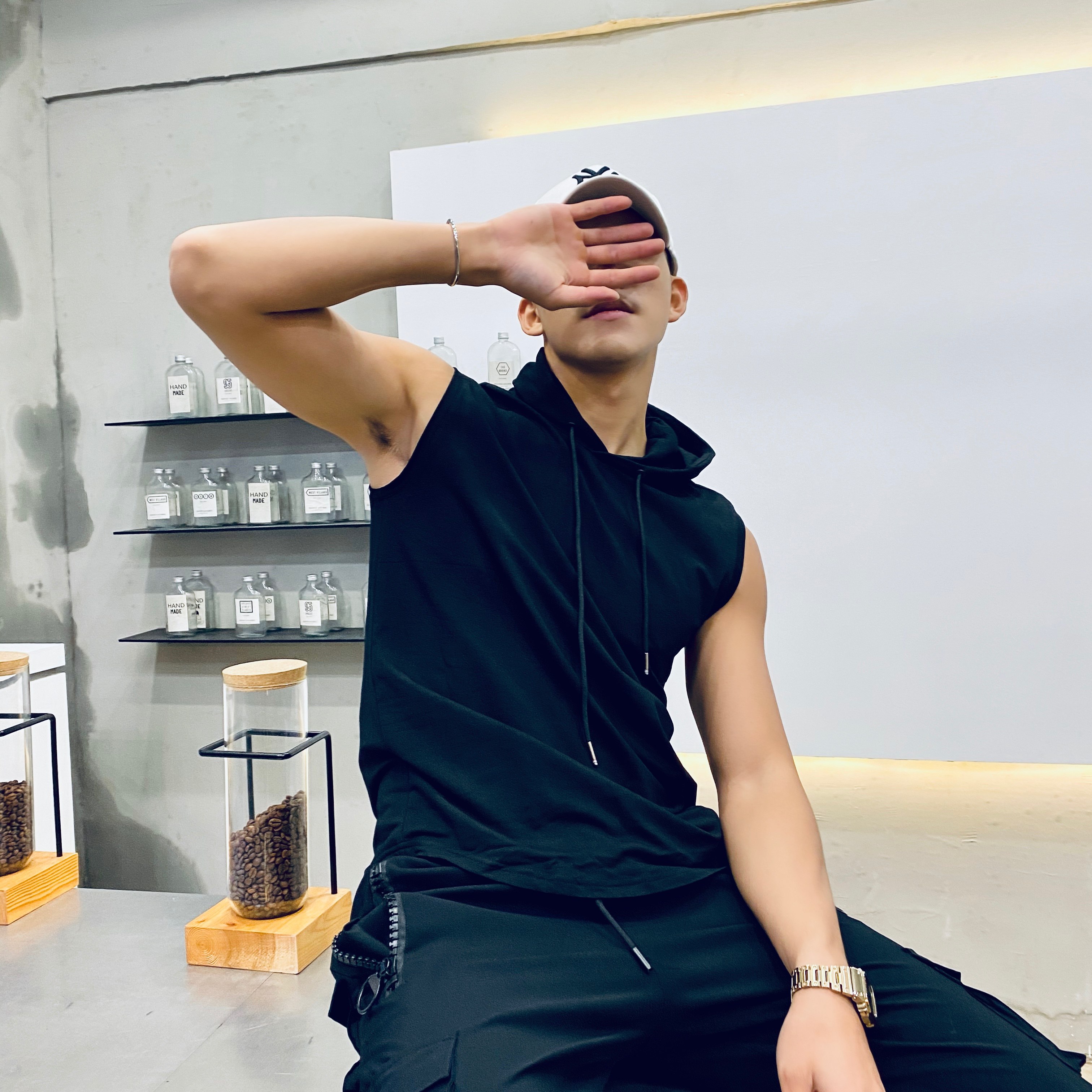 光膀子哥春夏新款运动连帽背心男士训练无袖t恤透气修身健身上衣