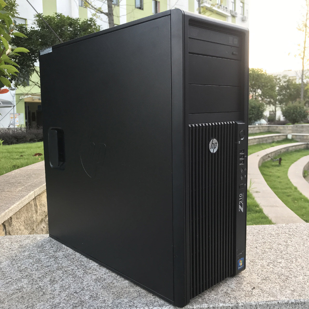 hp惠普z210工作站e312204g500gq2000显卡升上工作站